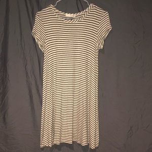 Casual Cream / Grey Short / Midlength Dress